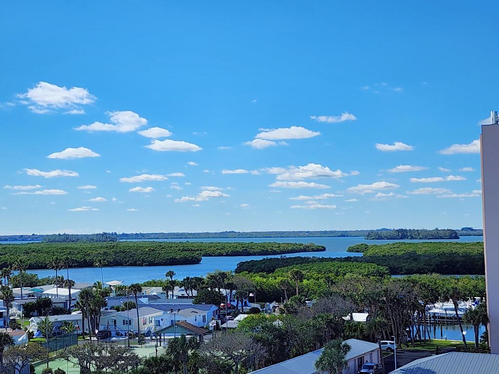 5151 N Highway A1a 712