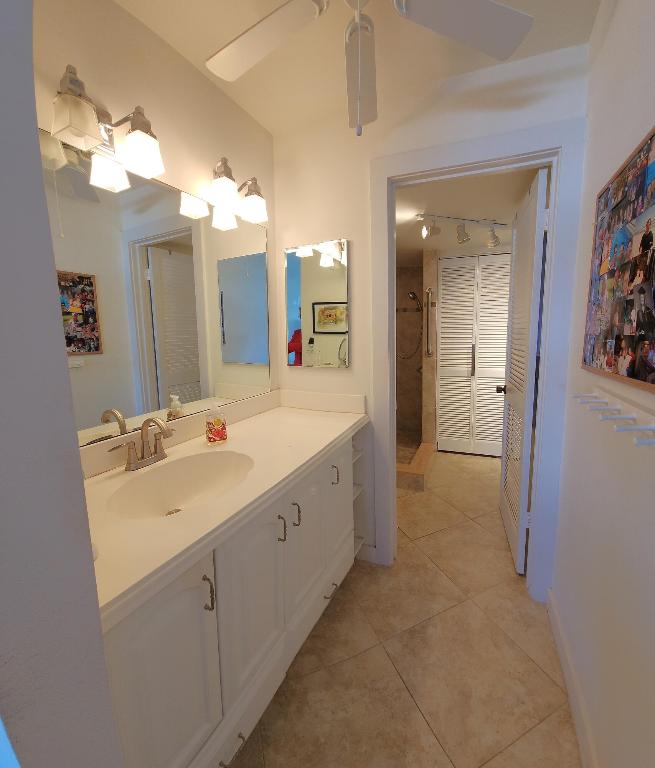 5151 N Highway A1a 712