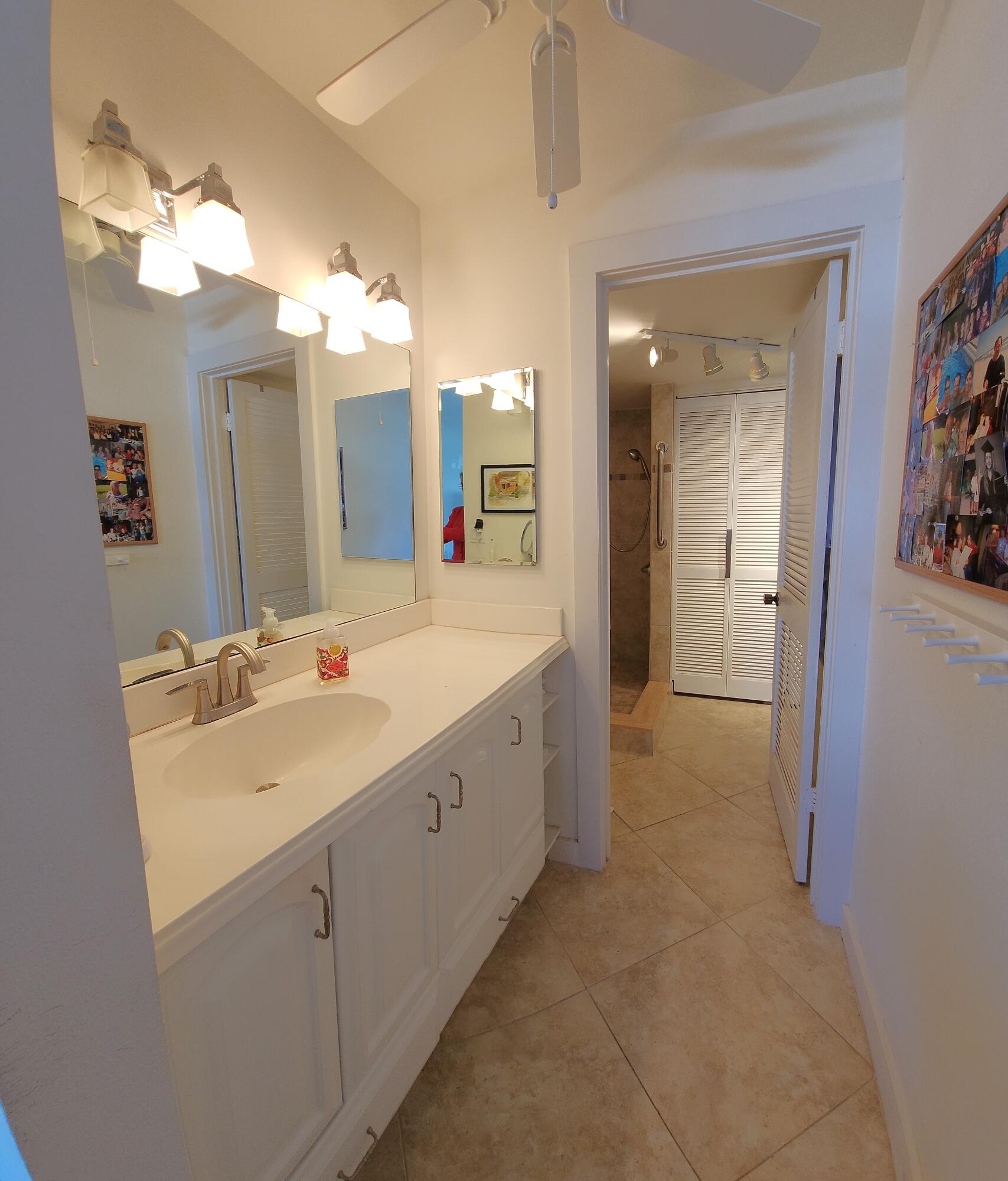 5151 N Highway A1a 712