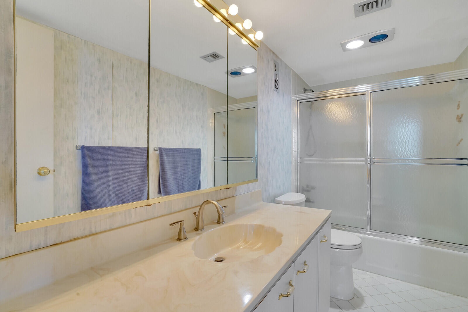 5440 N Ocean Drive 1102