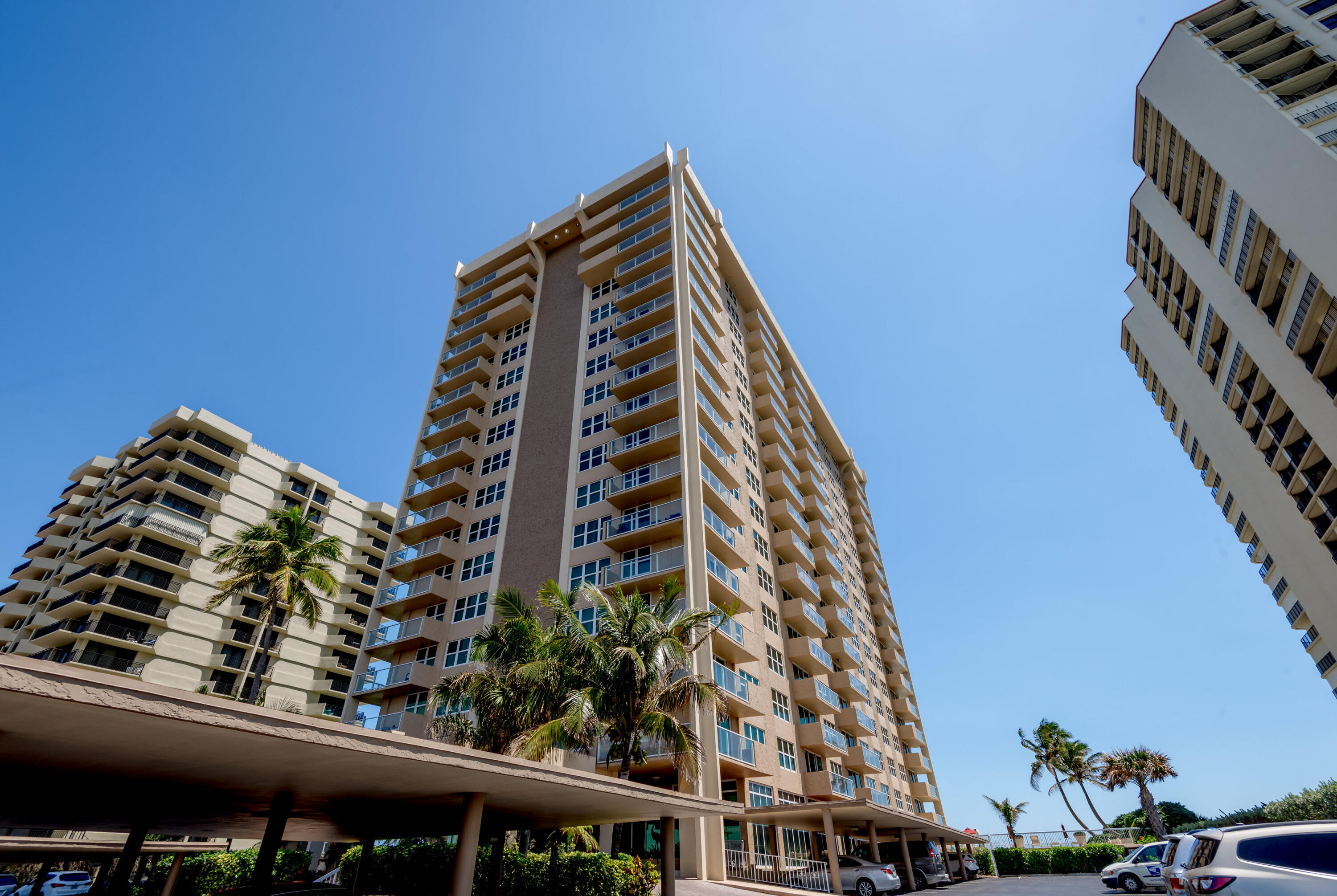 5440 N Ocean Drive 1102