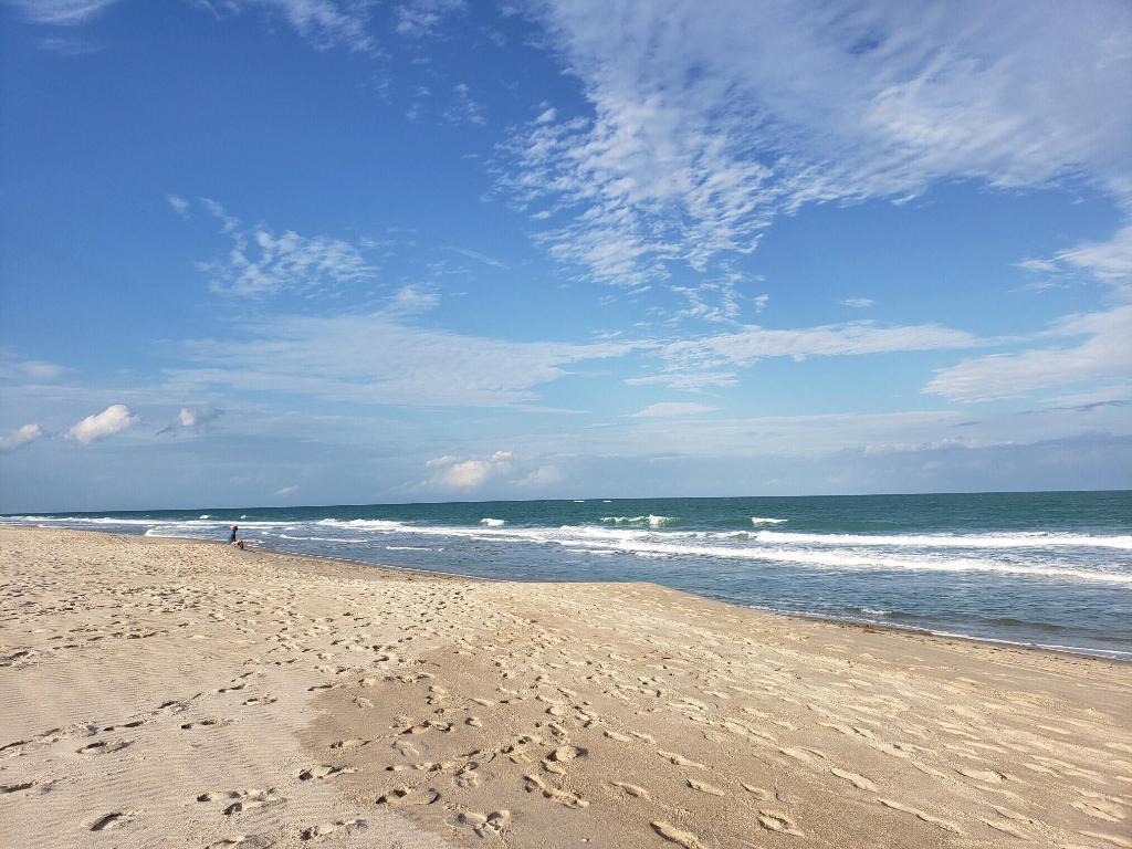 5167 N Highway A1a 402