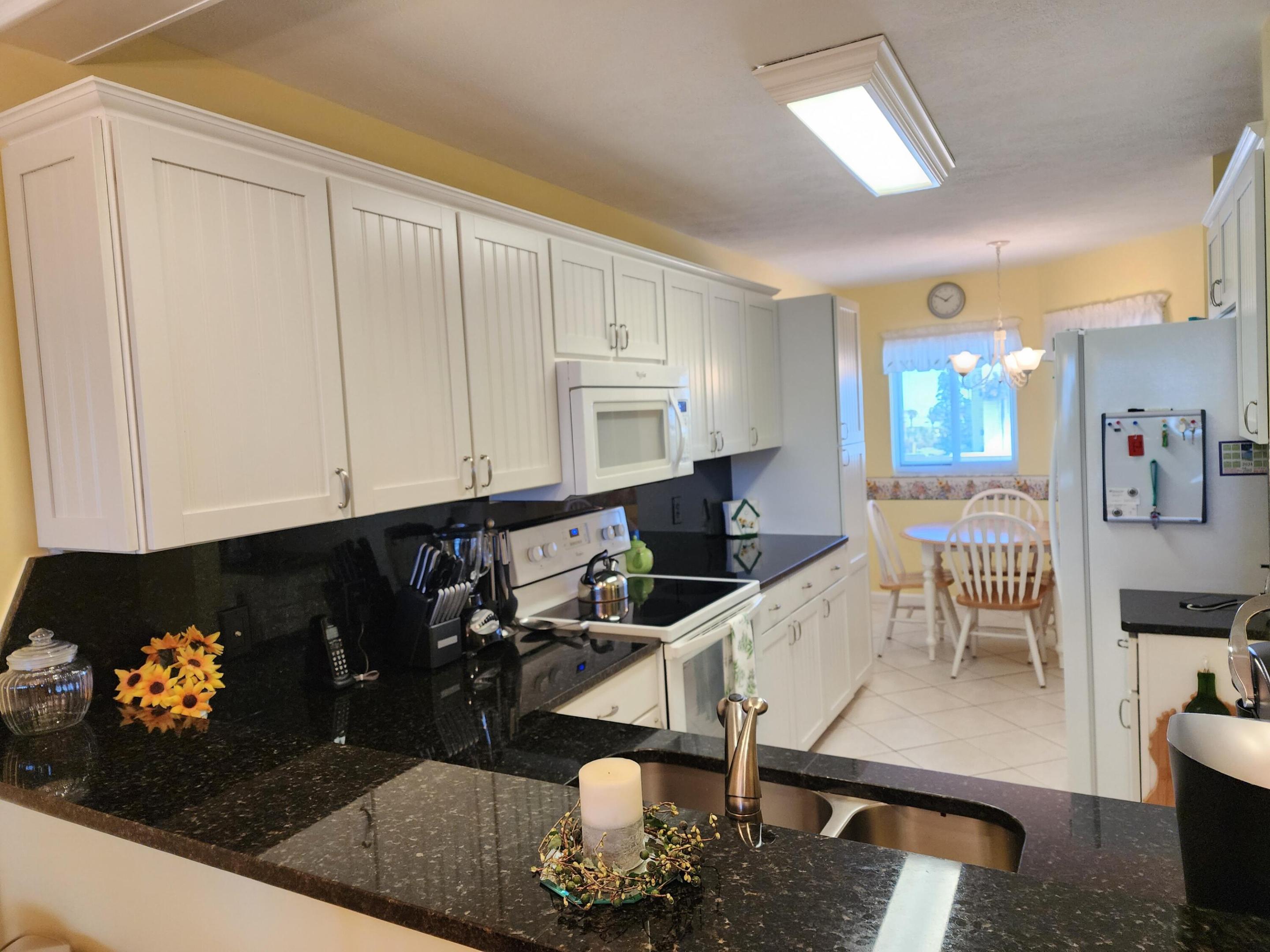 5167 N Highway A1a 402