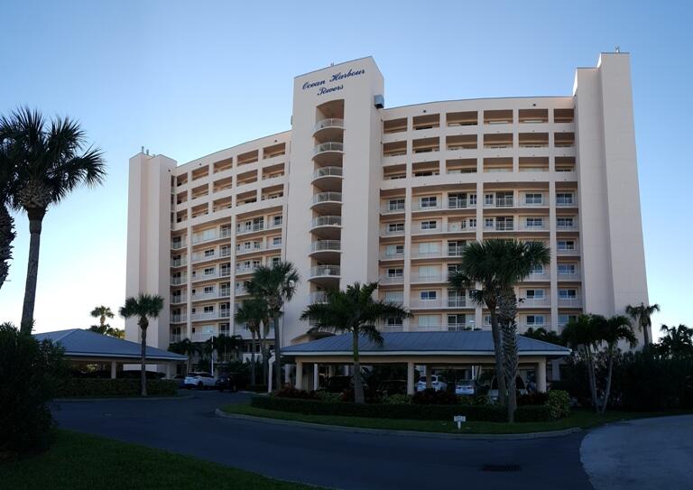 5167 N Highway A1a 402