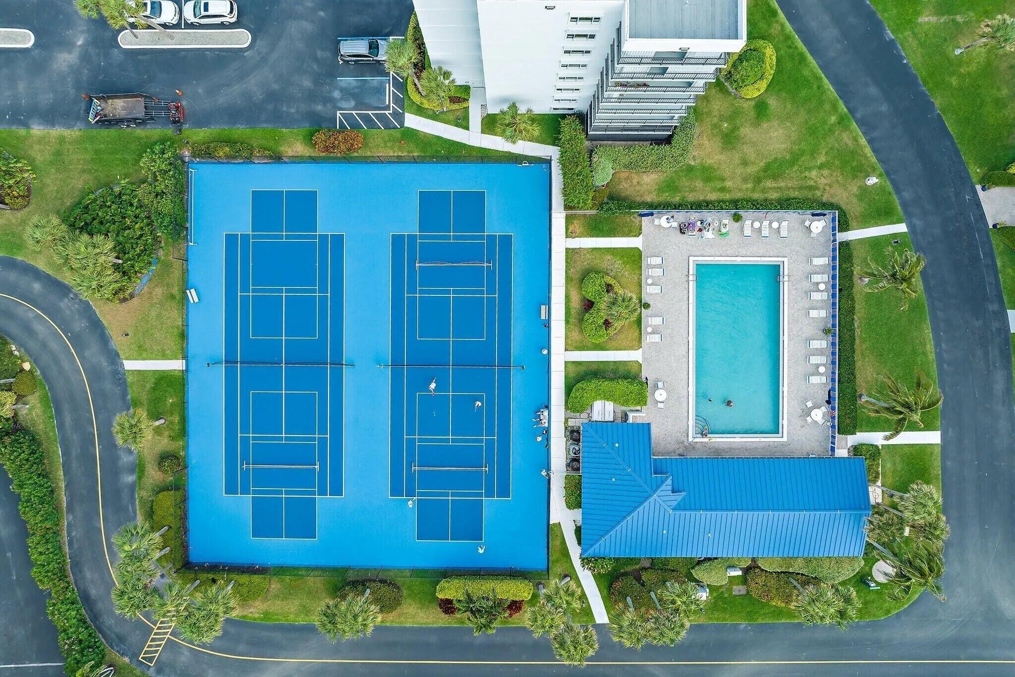 5167 N Highway A1a 402