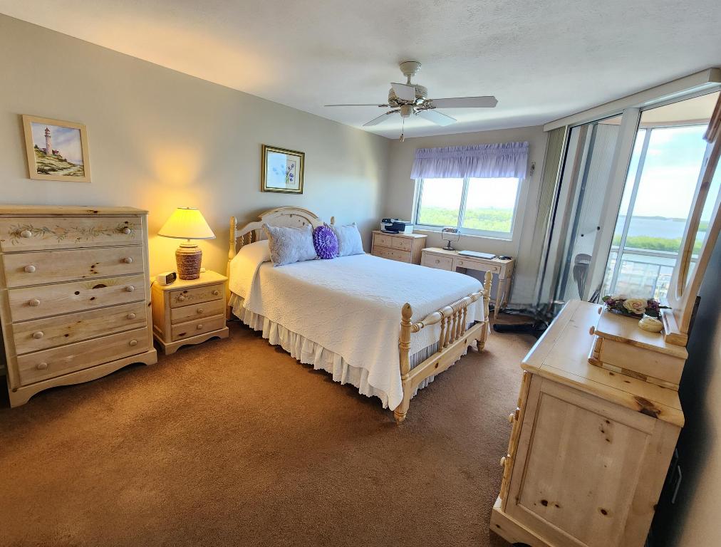 5167 N Highway A1a 402