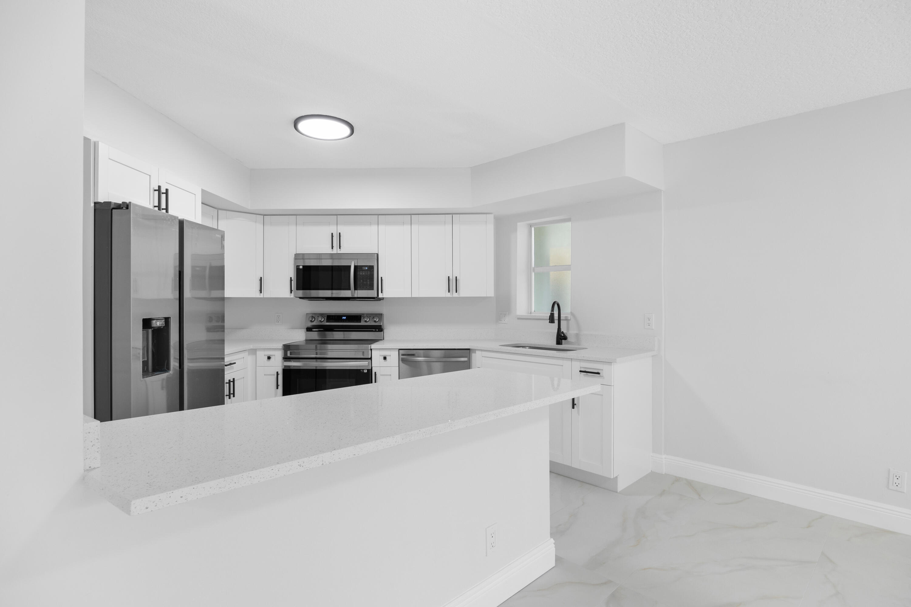 214 Seabreeze Circle