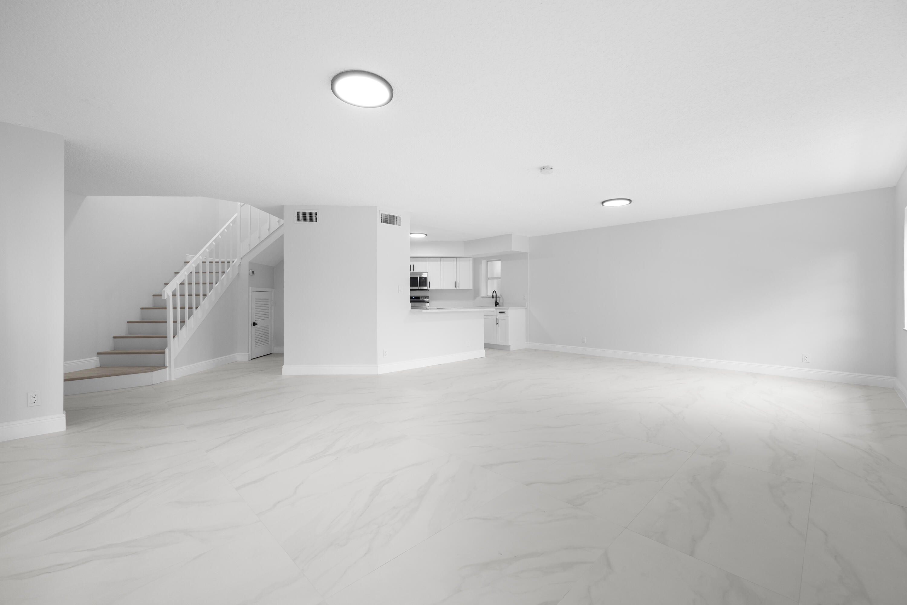 214 Seabreeze Circle