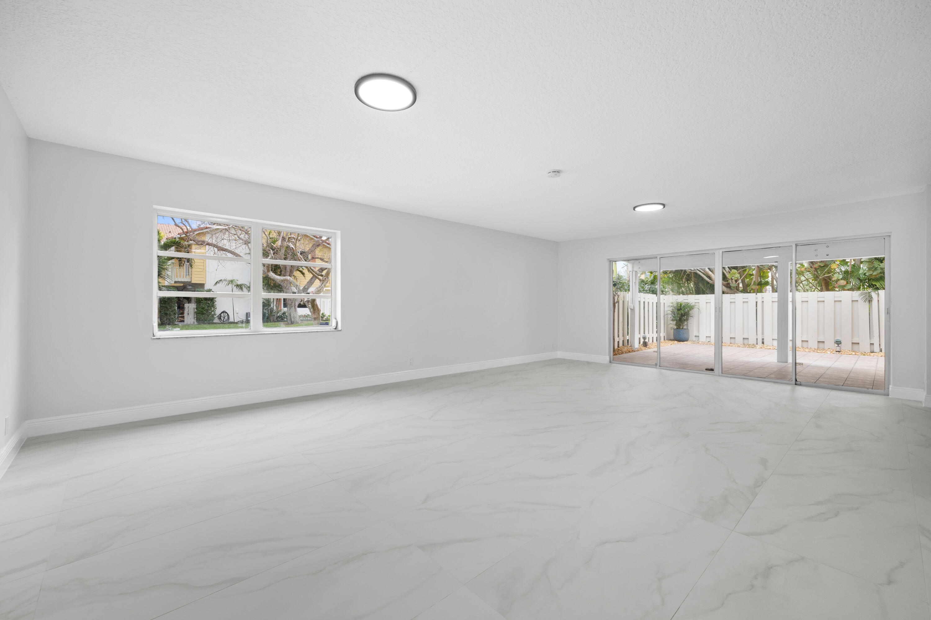 214 Seabreeze Circle