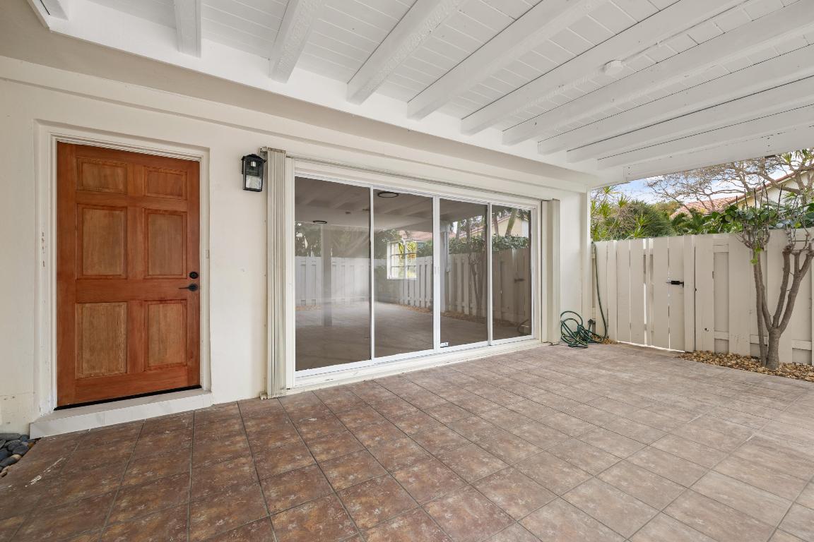 214 Seabreeze Circle