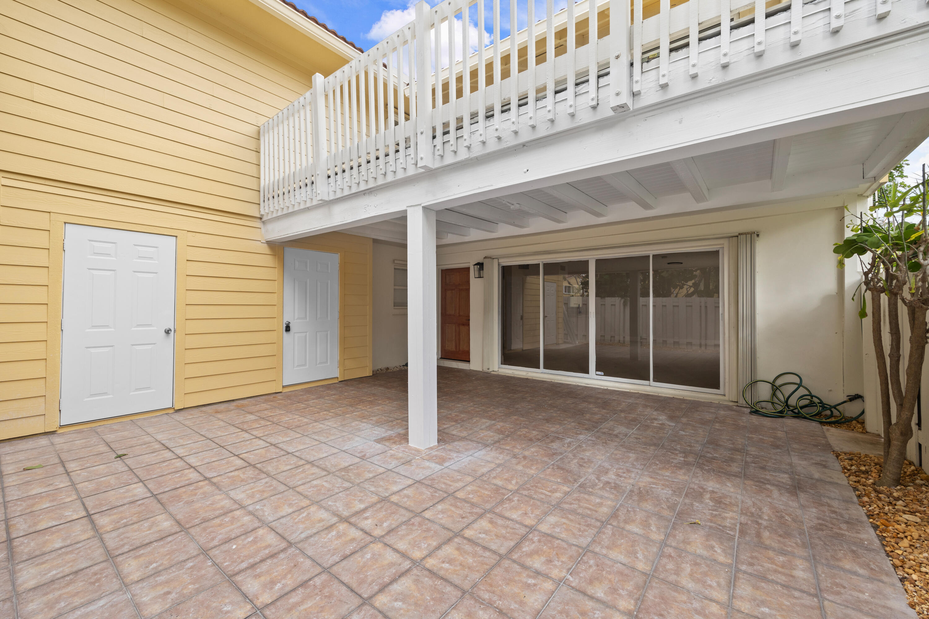 214 Seabreeze Circle