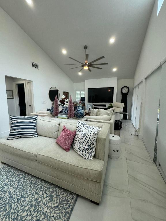 6419 Woodthrush Court