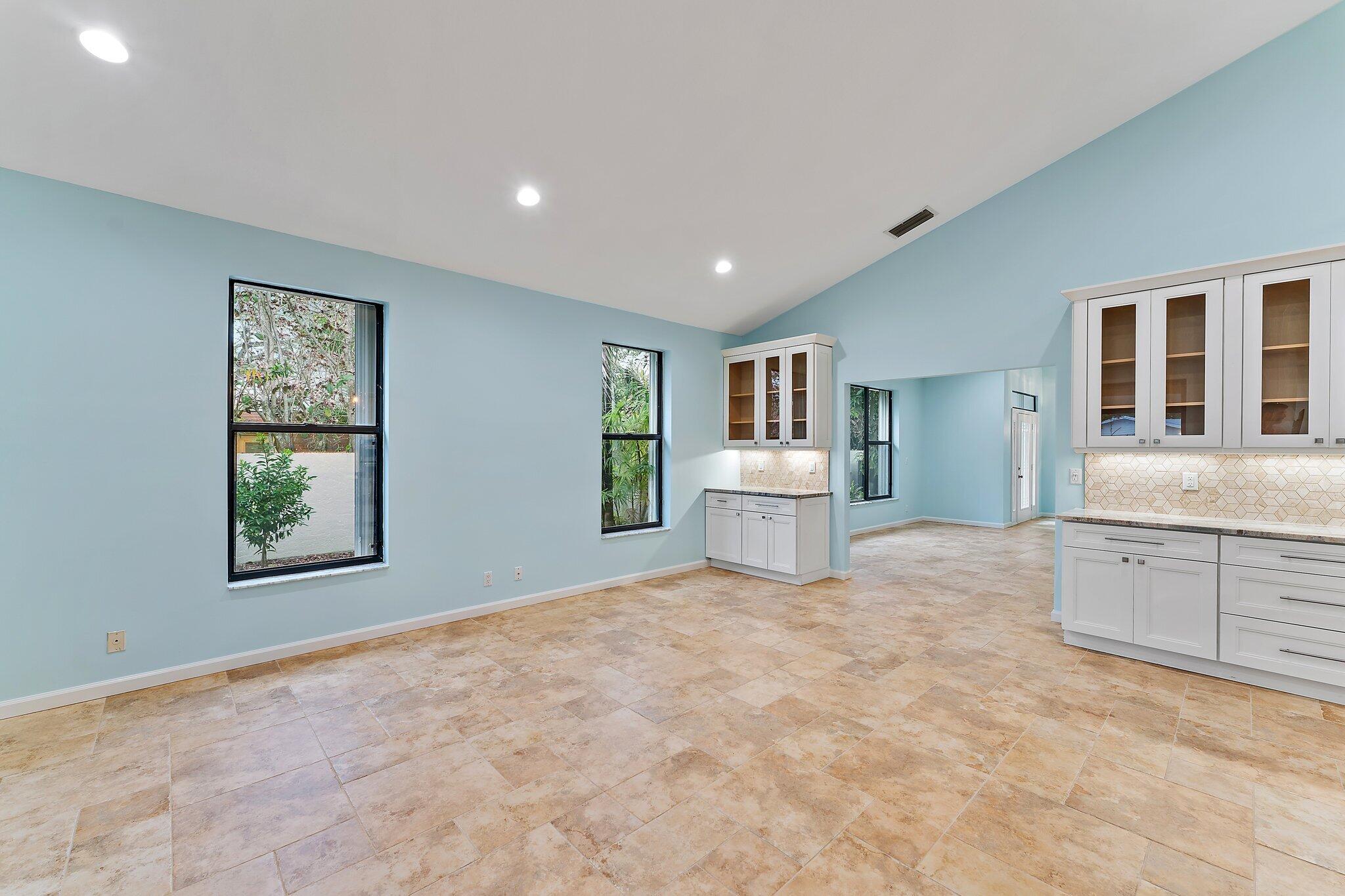 13081 SE Green Turtle Way