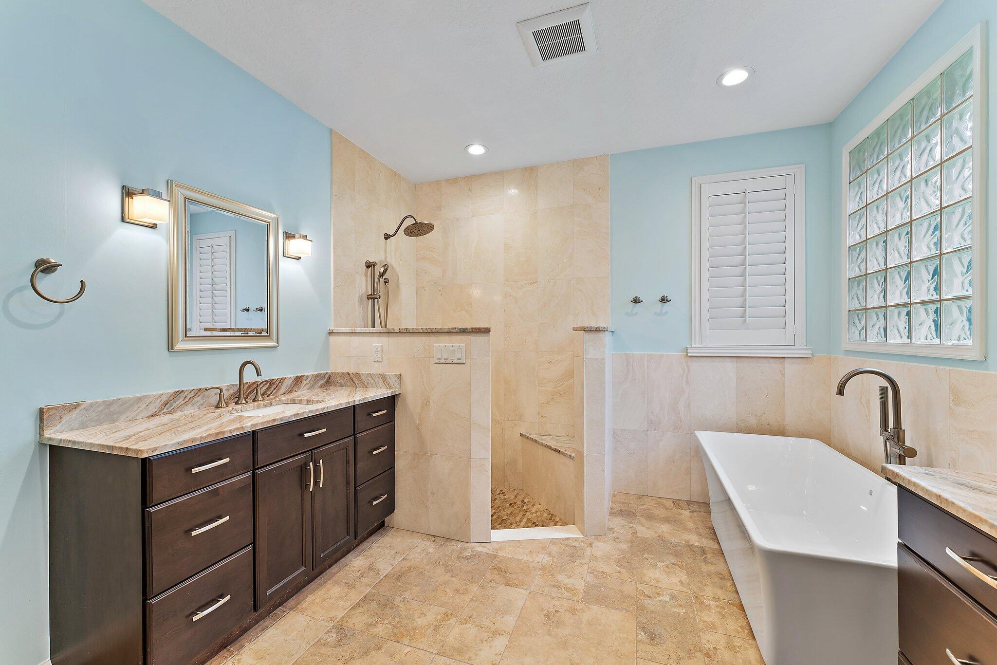 13081 SE Green Turtle Way