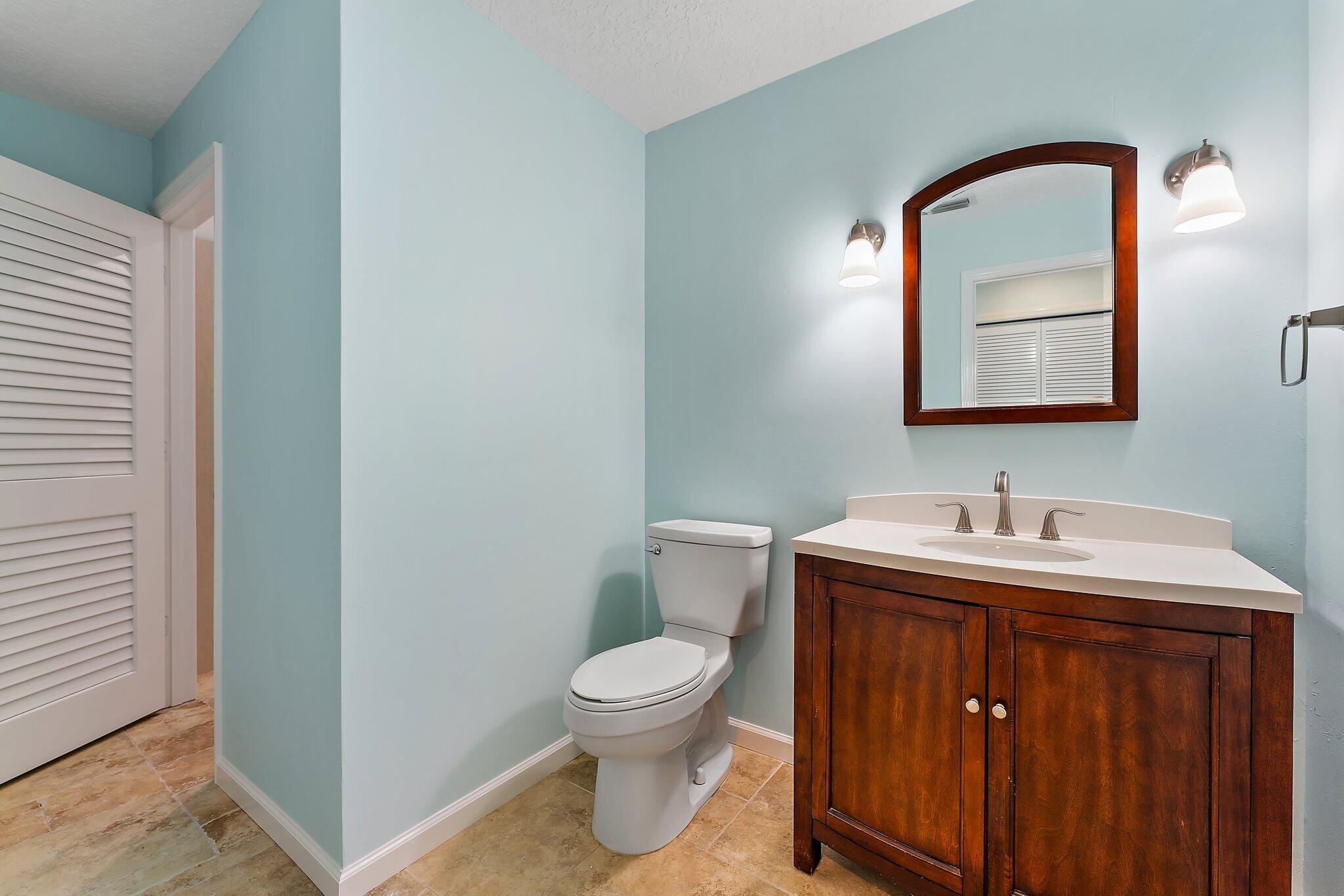 13081 SE Green Turtle Way