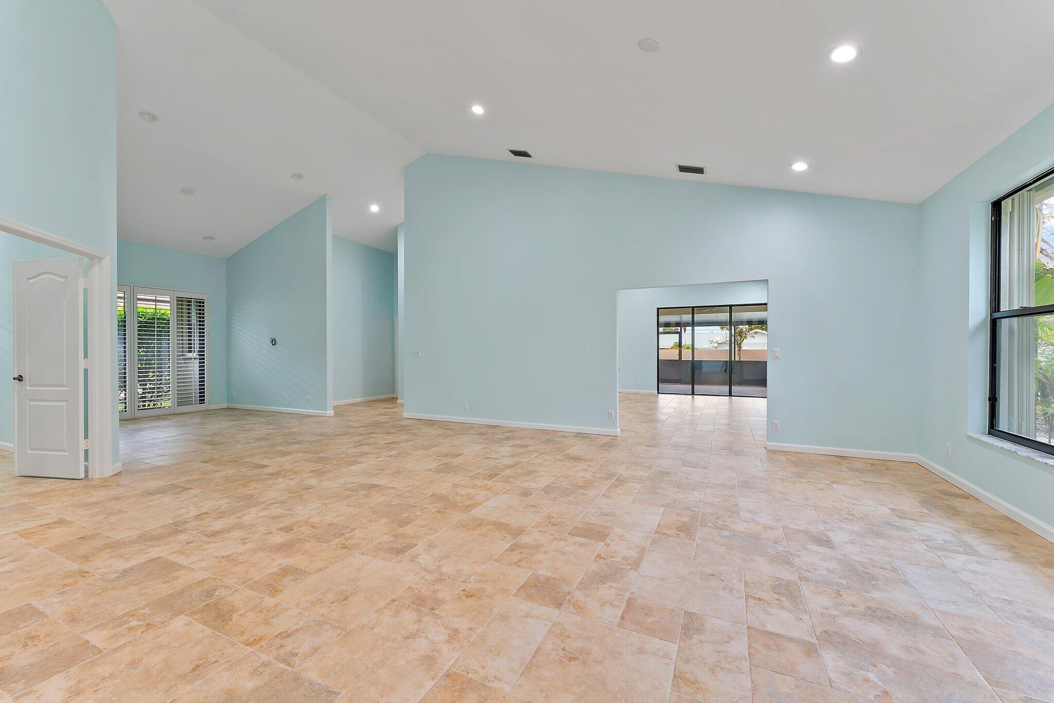 13081 SE Green Turtle Way