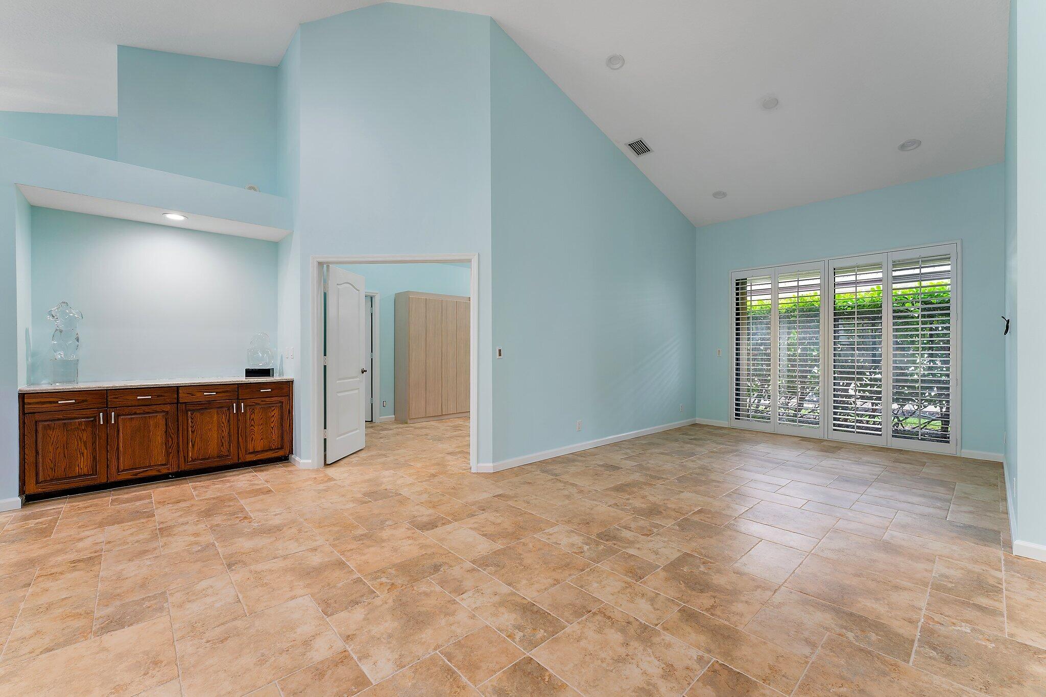 13081 SE Green Turtle Way