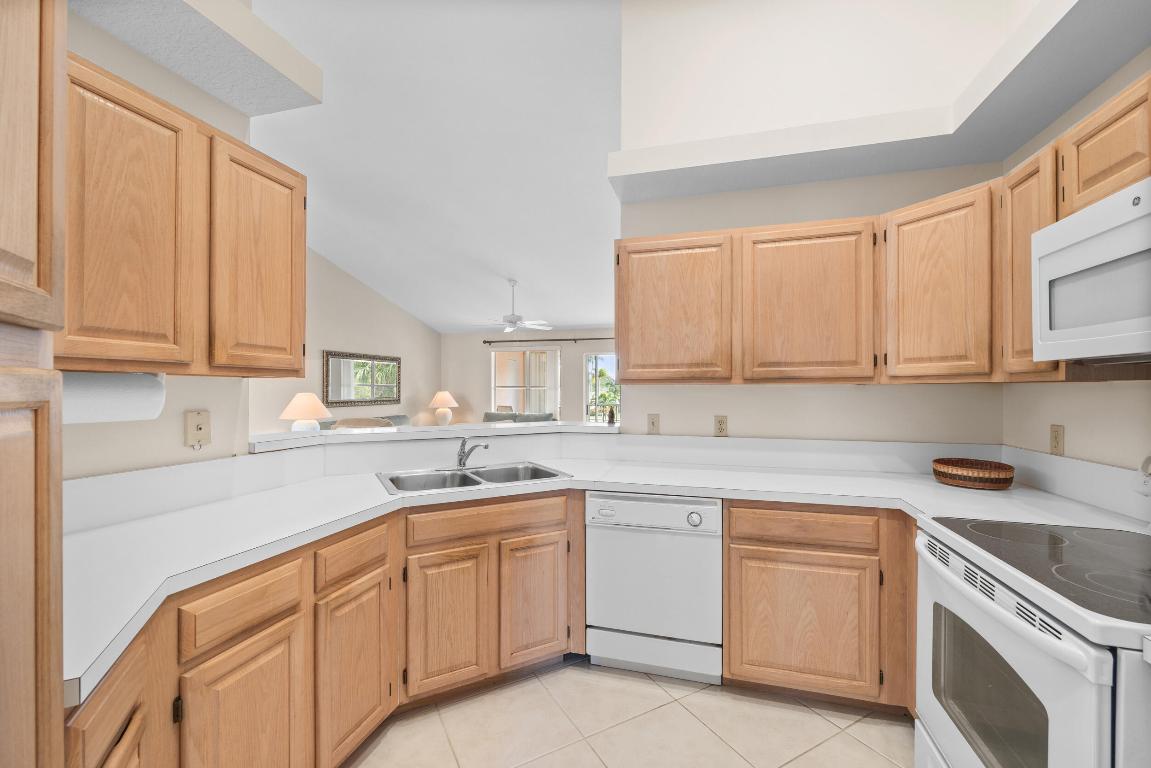 802 Muirfield Court 802e