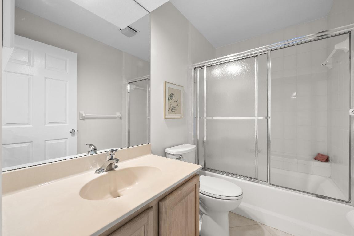 802 Muirfield Court 802e