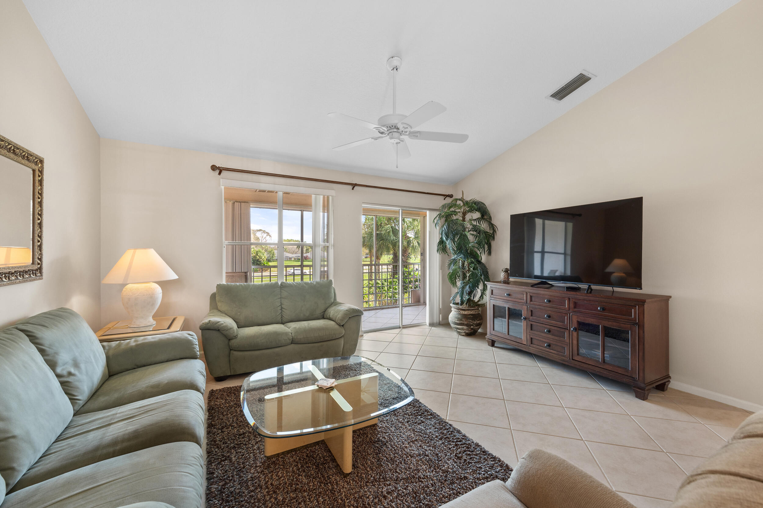 802 Muirfield Court 802e