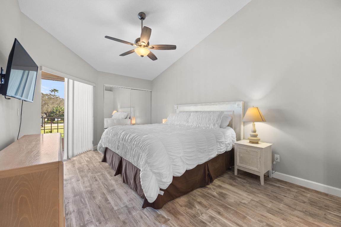 802 Muirfield Court 802e