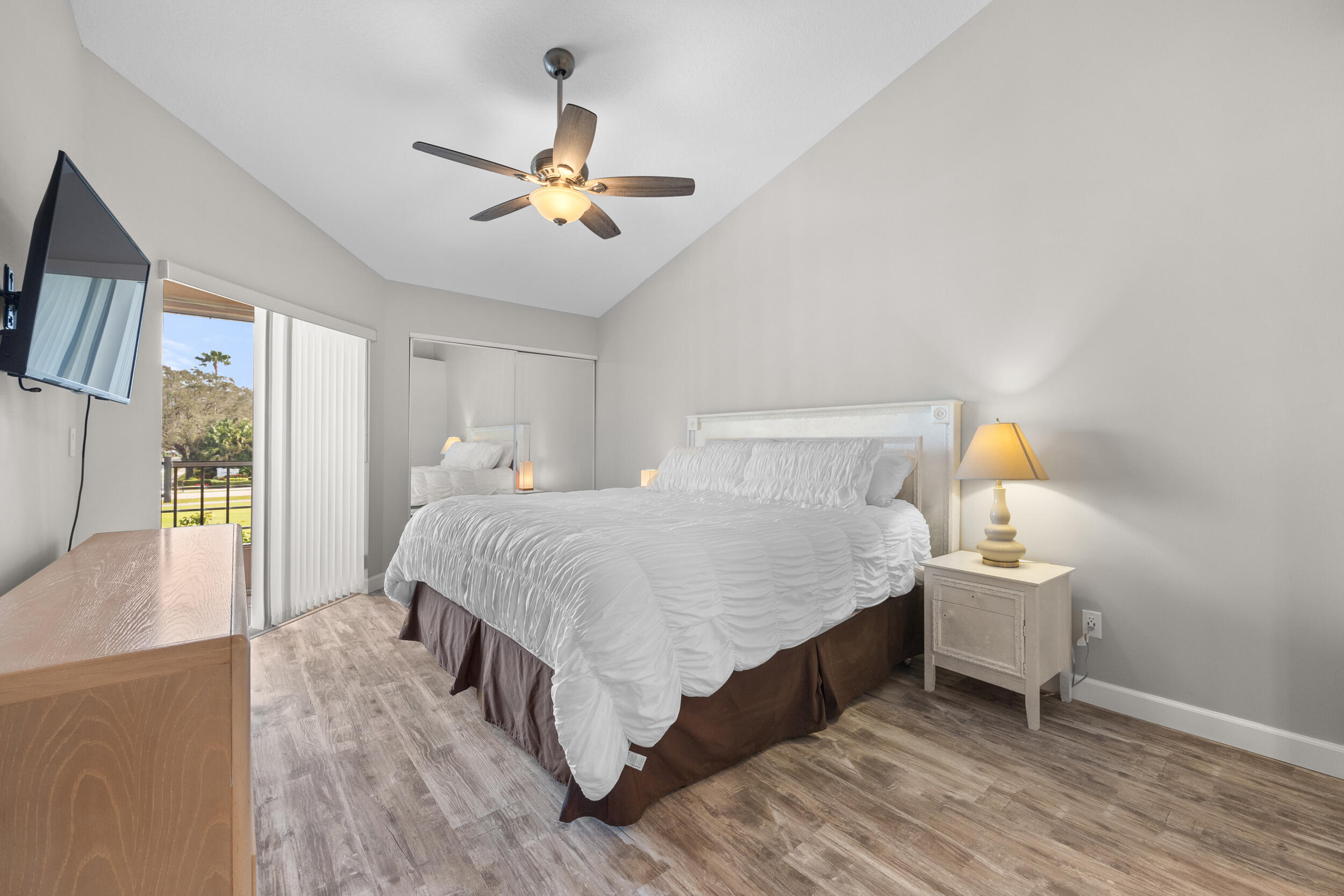 802 Muirfield Court 802e