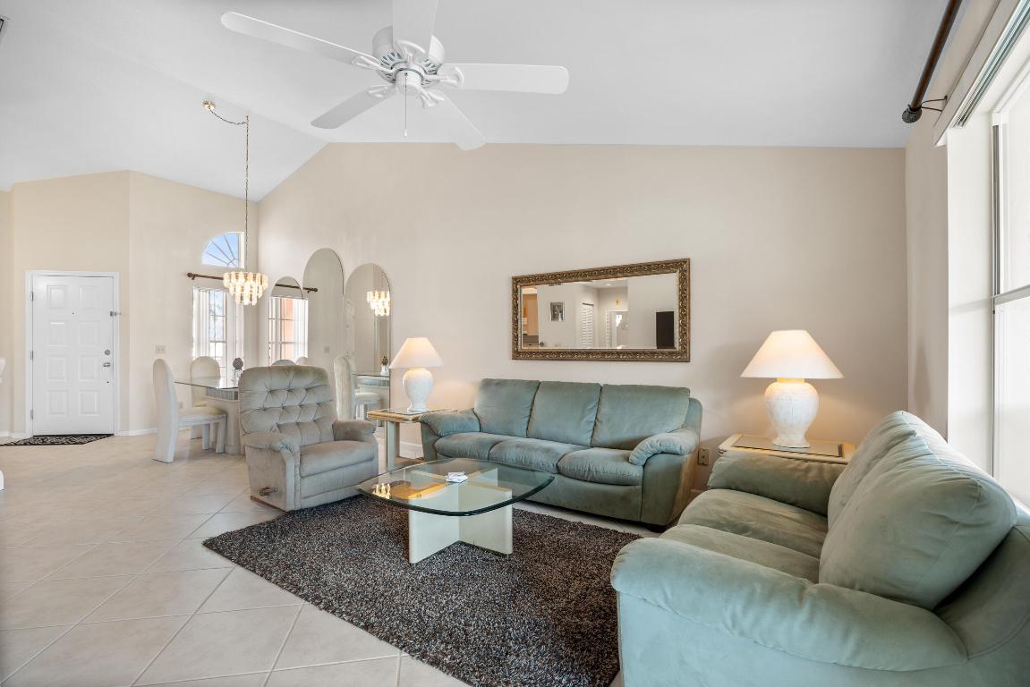 802 Muirfield Court 802e