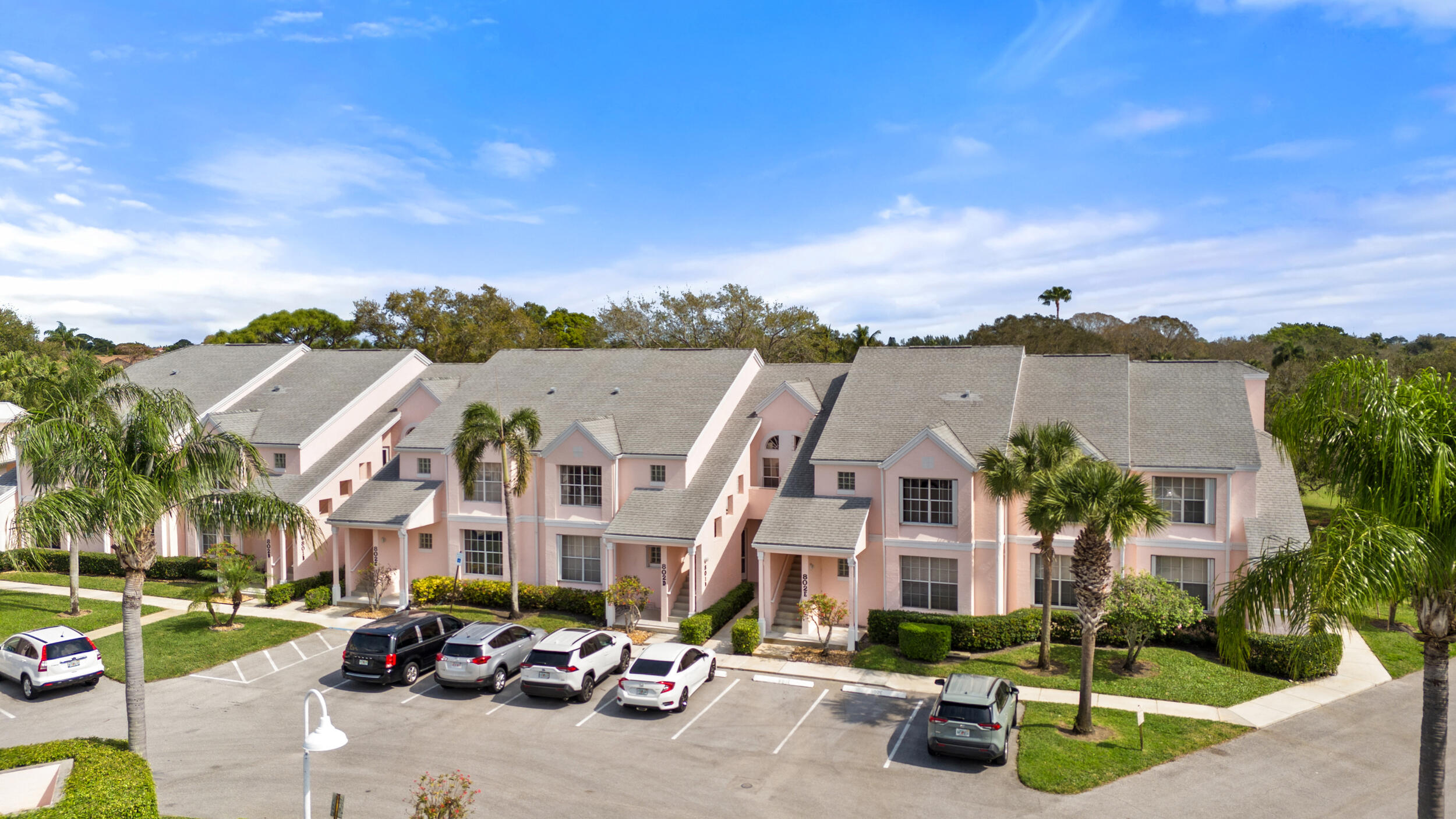 802 Muirfield Court 802e