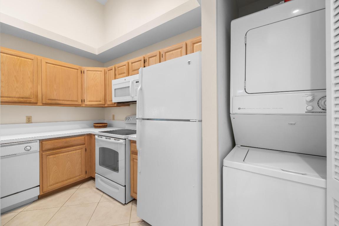 802 Muirfield Court 802e