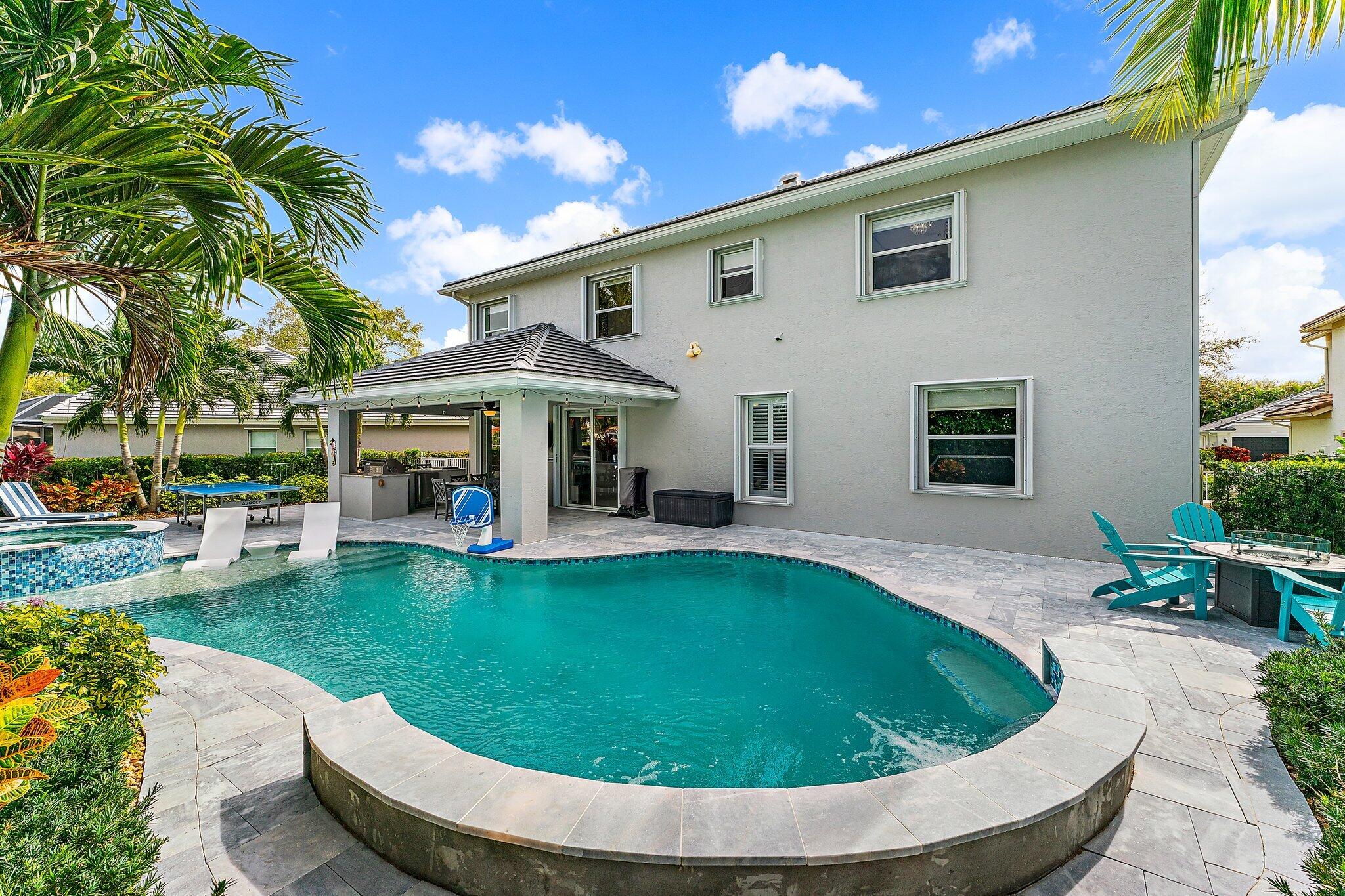 573 E Cocoplum Drive E