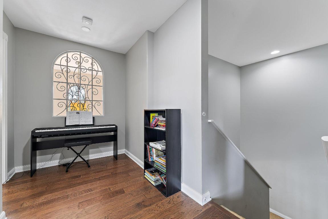 573 E Cocoplum Drive E