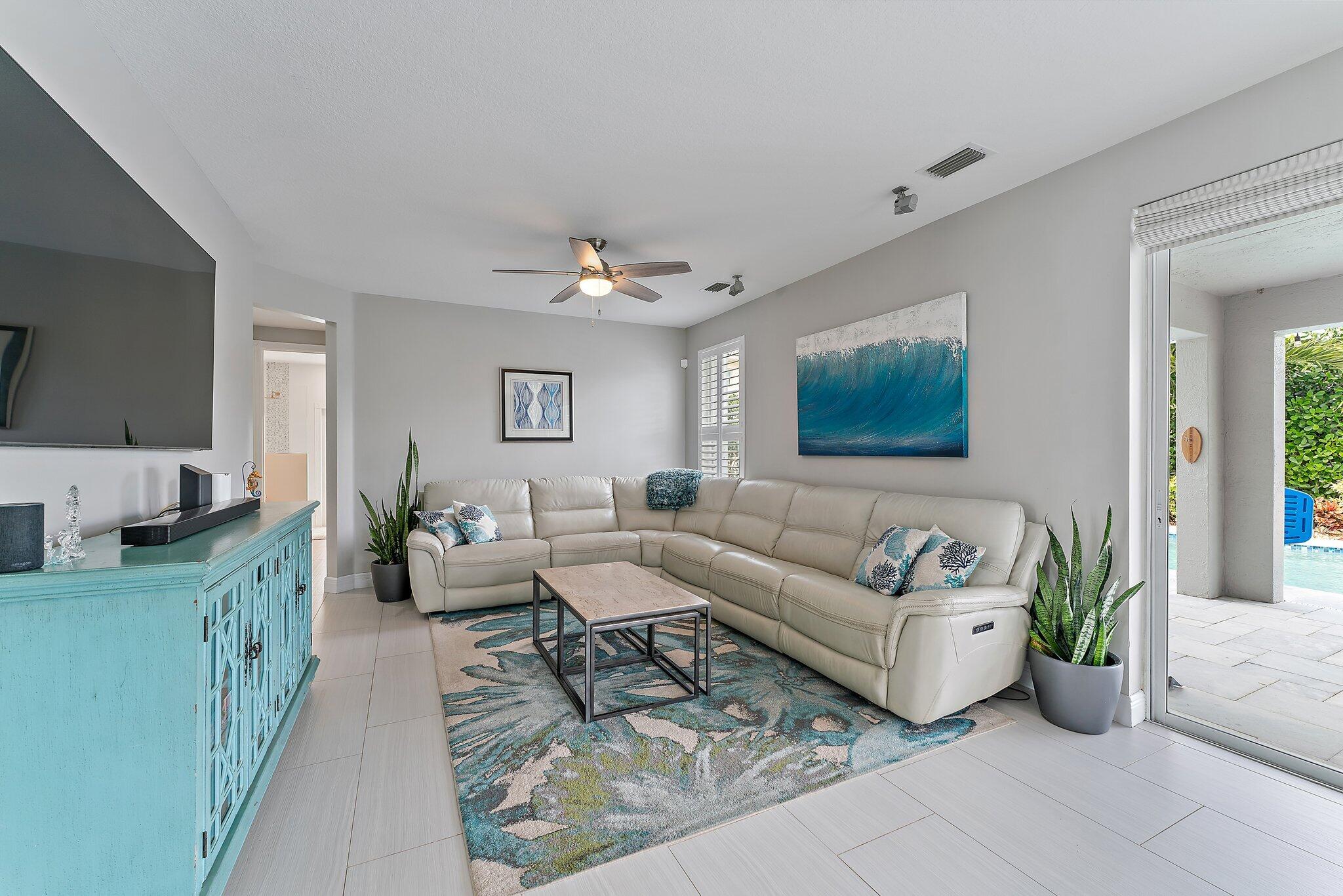 573 E Cocoplum Drive E