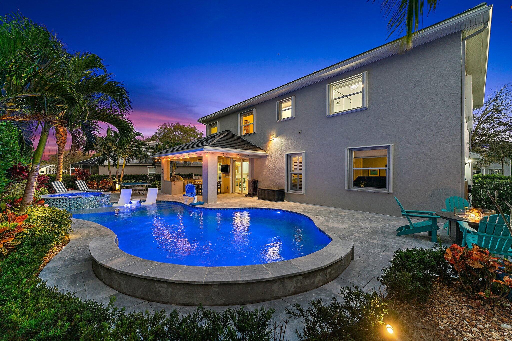 573 E Cocoplum Drive E