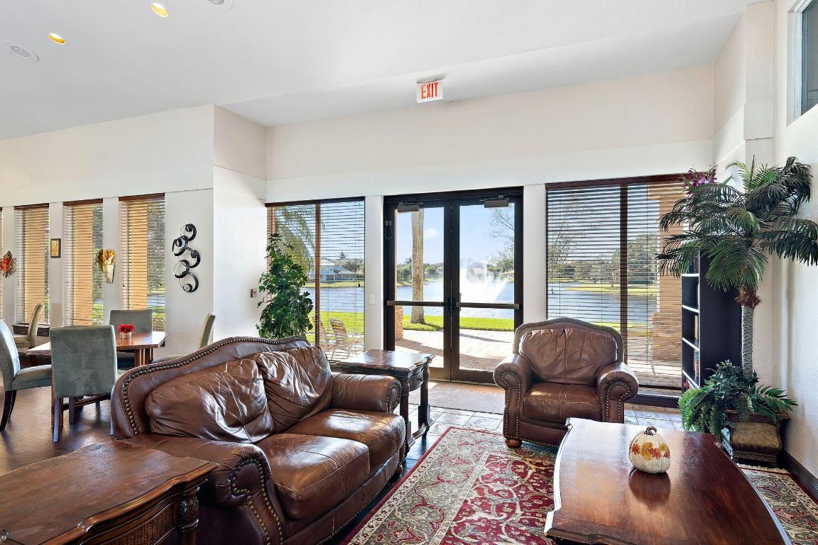 573 E Cocoplum Drive E