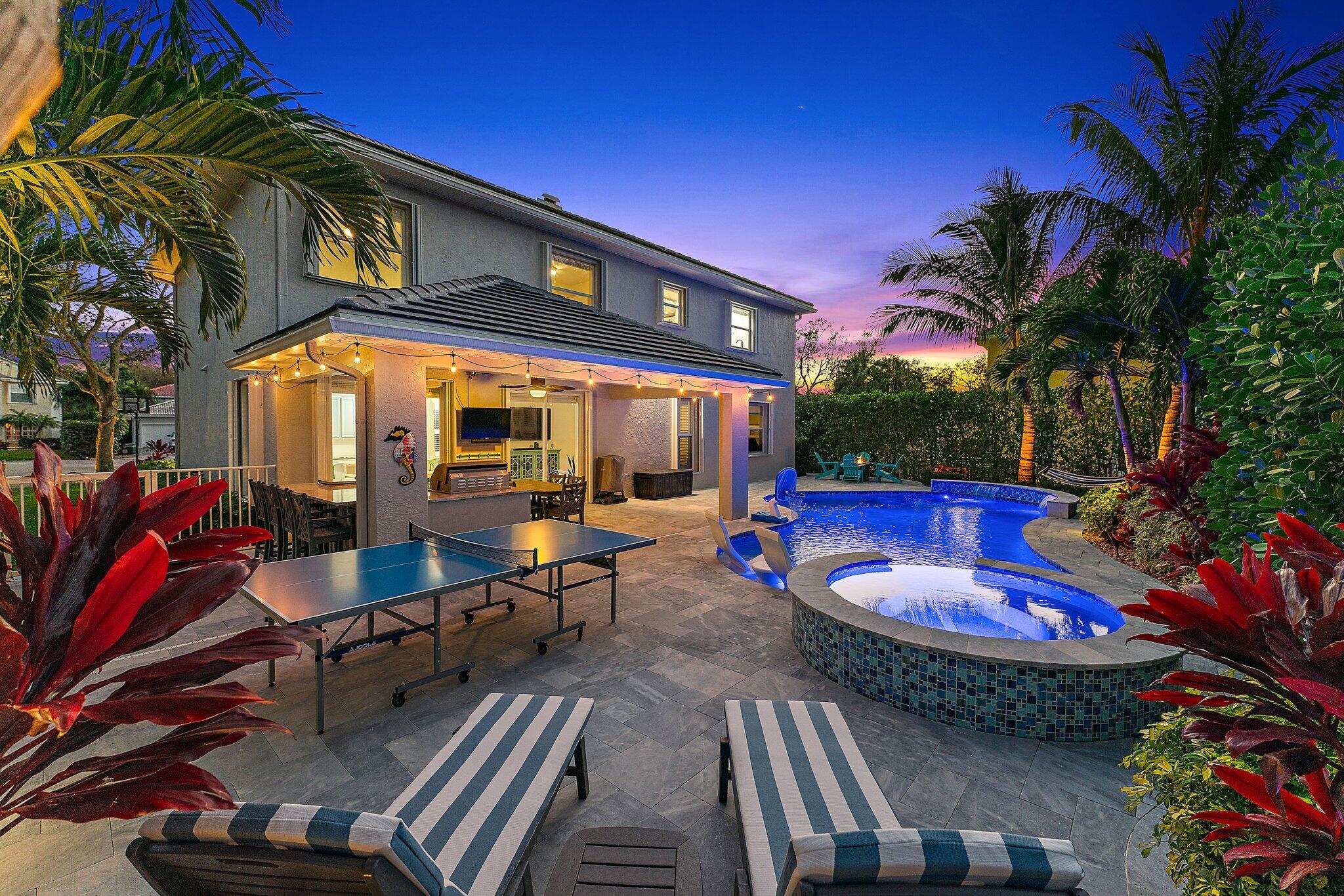 573 E Cocoplum Drive E