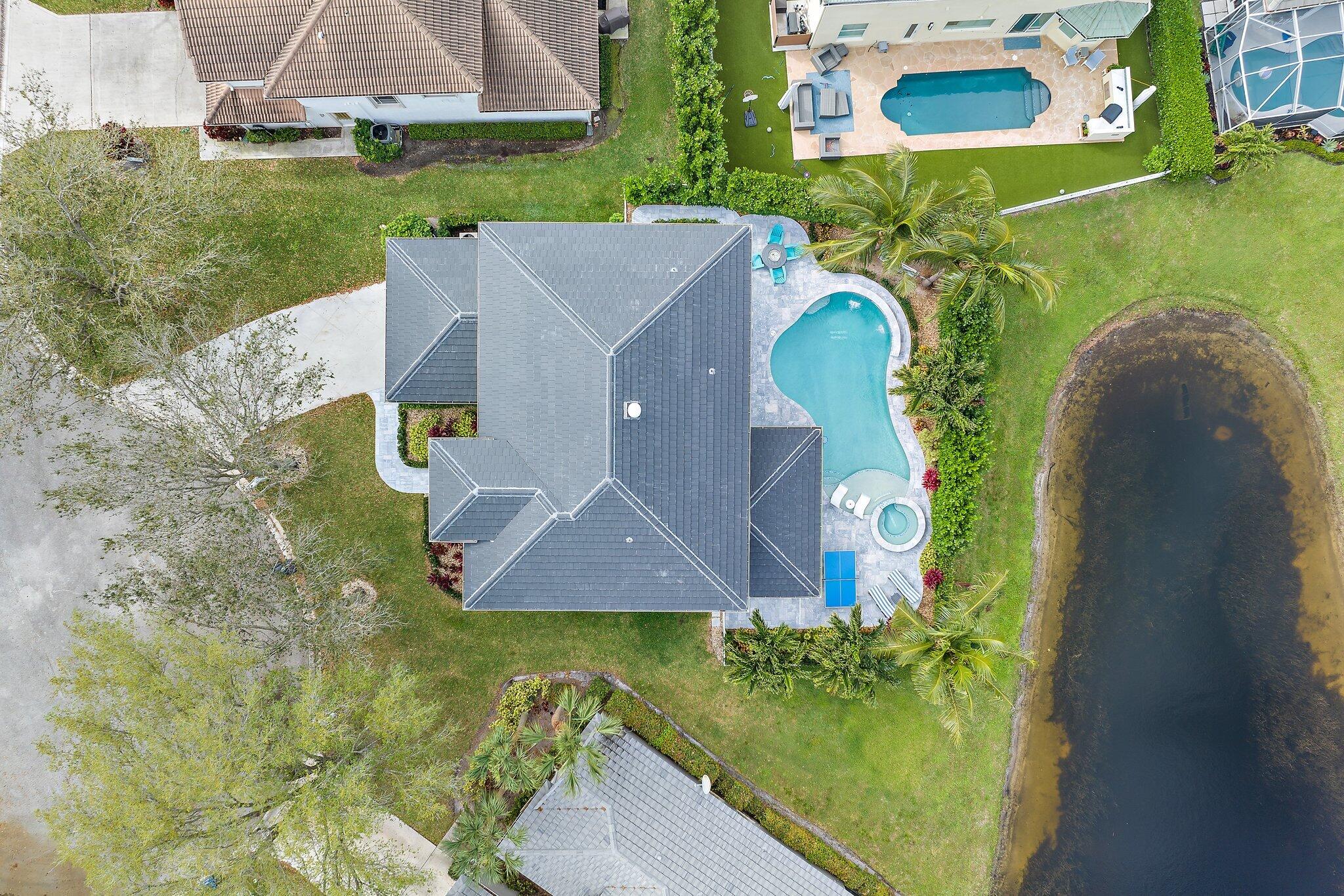 573 E Cocoplum Drive E