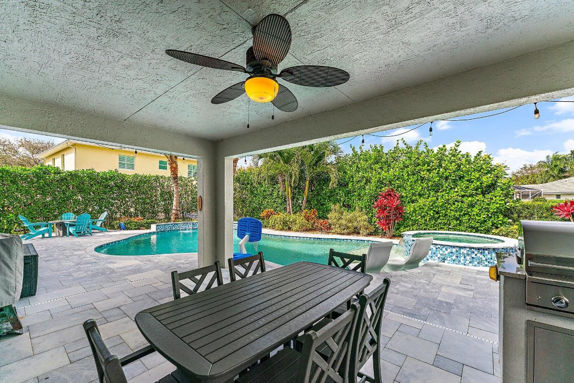 573 E Cocoplum Drive E