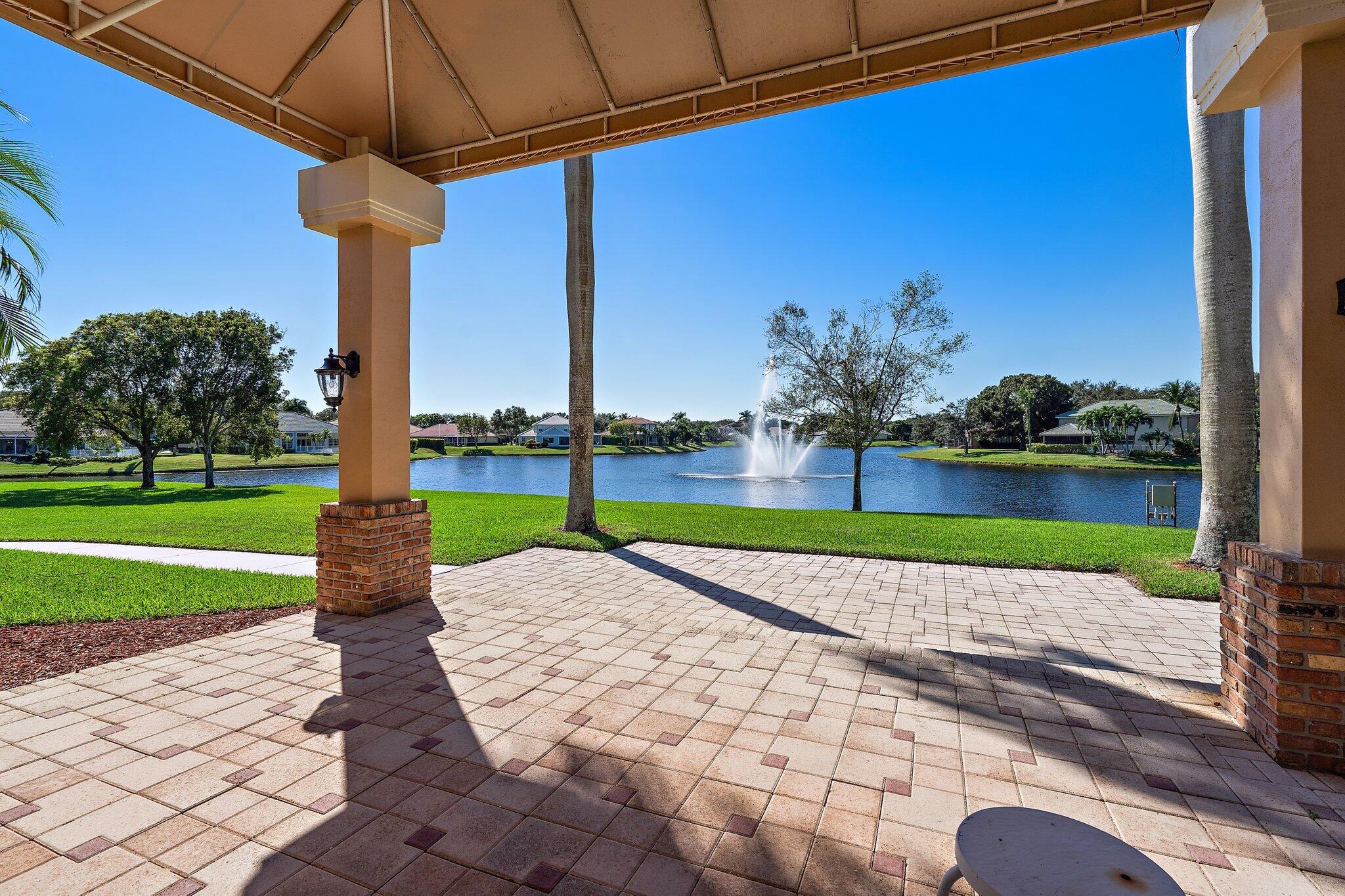 573 E Cocoplum Drive E