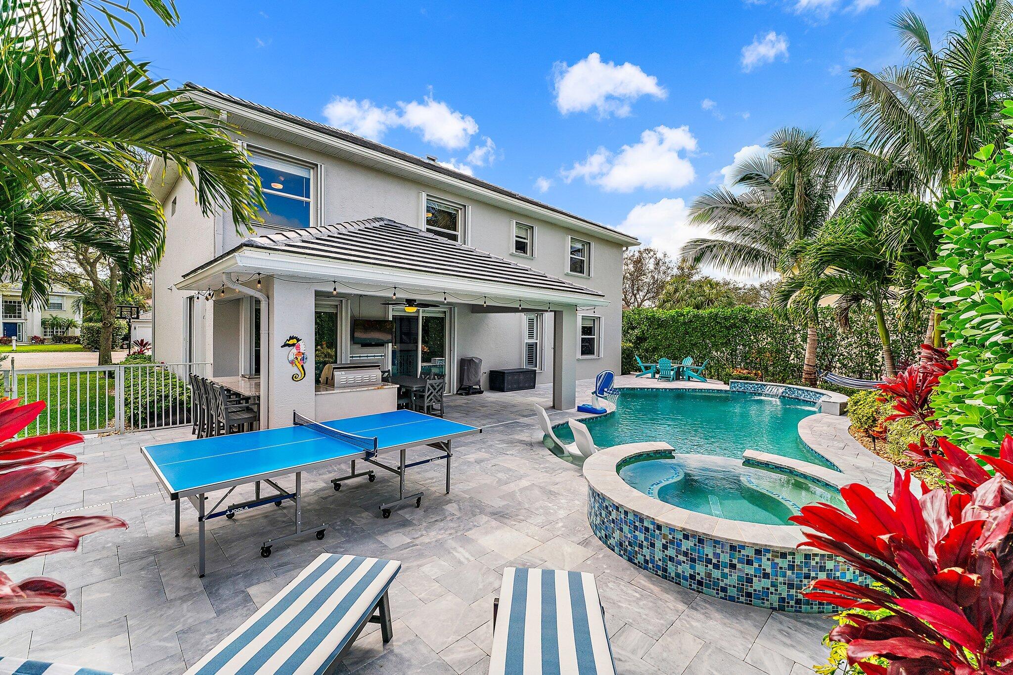 573 E Cocoplum Drive E