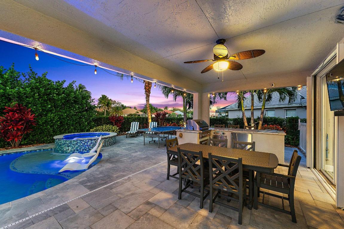 573 E Cocoplum Drive E