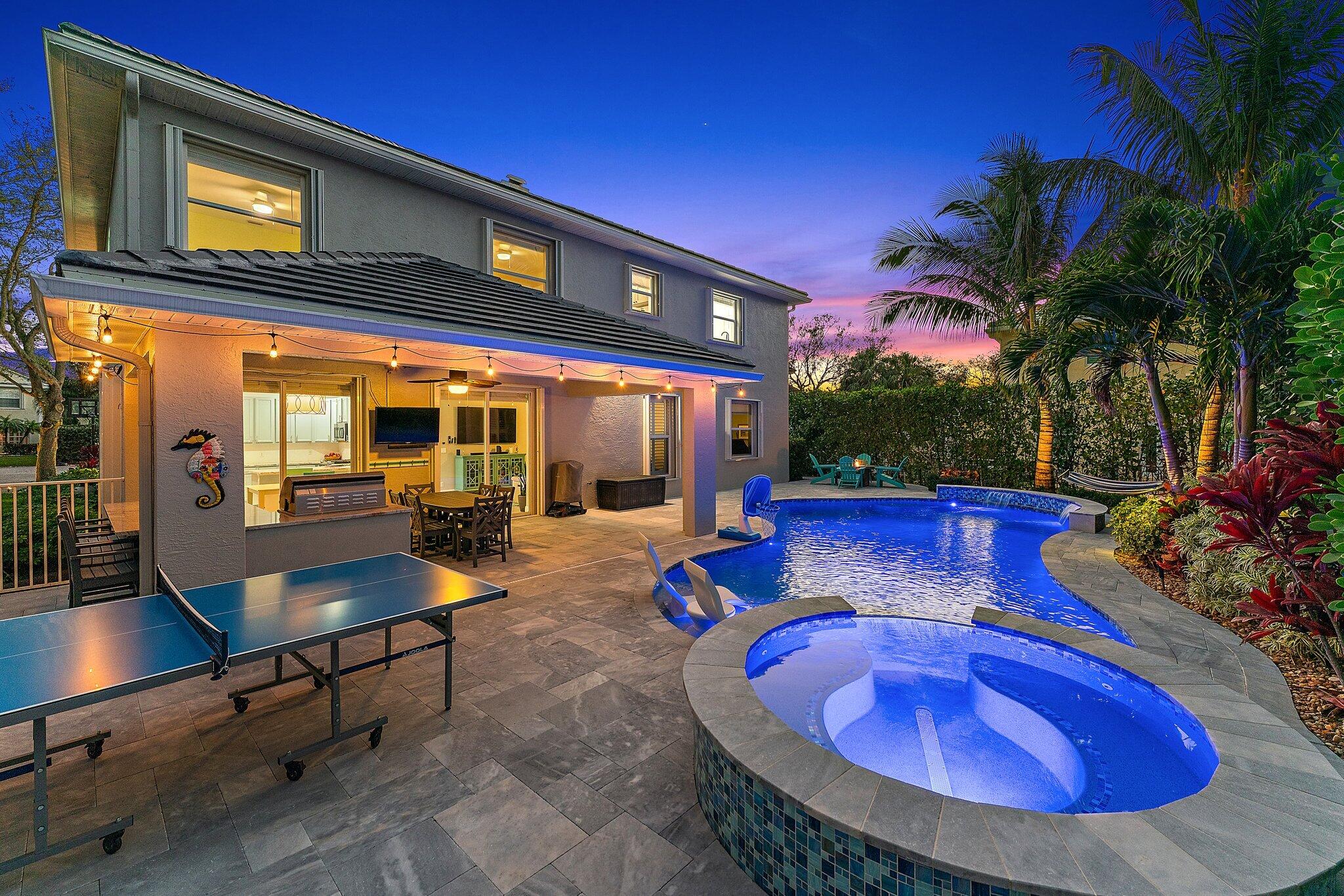 573 E Cocoplum Drive E