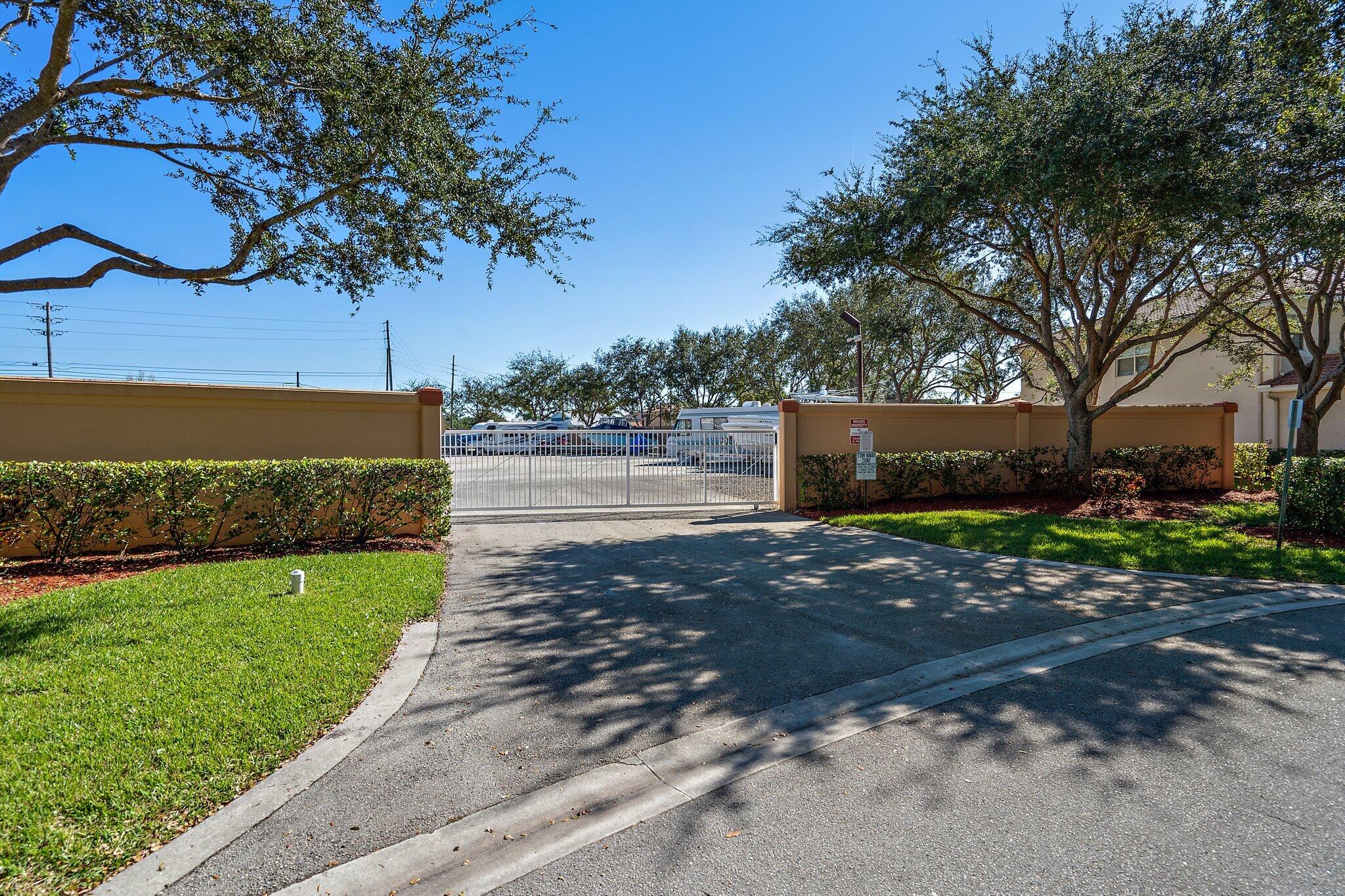 573 E Cocoplum Drive E