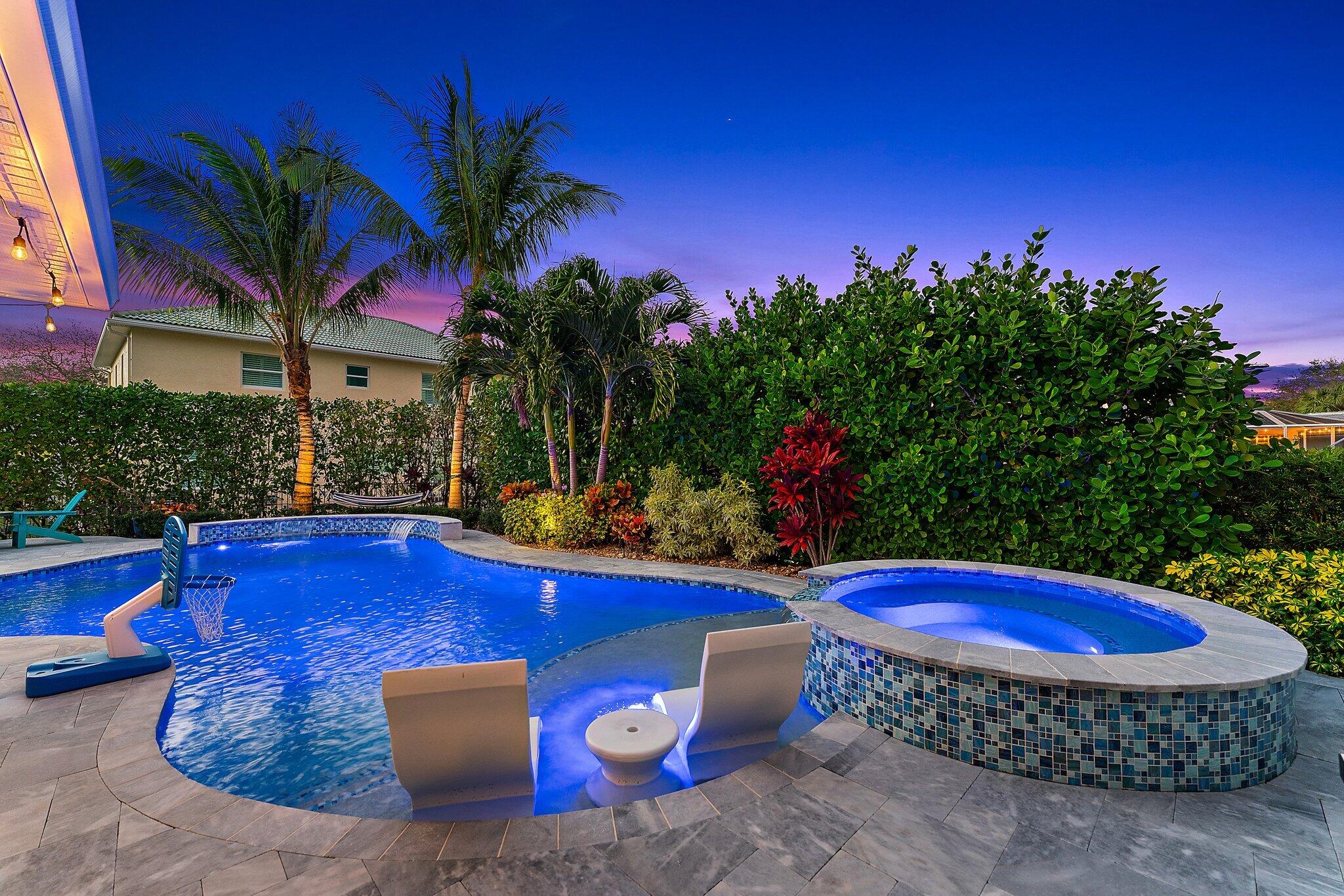 573 E Cocoplum Drive E