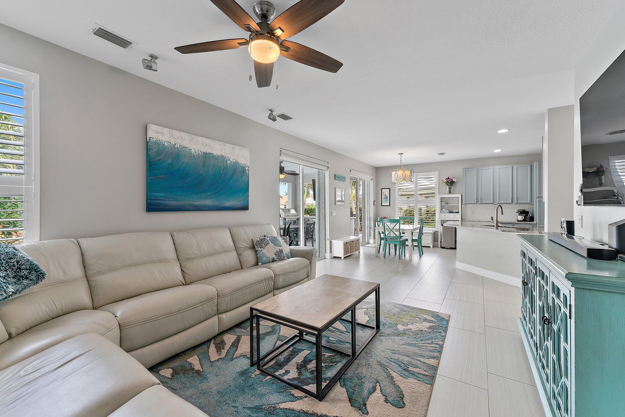 573 E Cocoplum Drive E