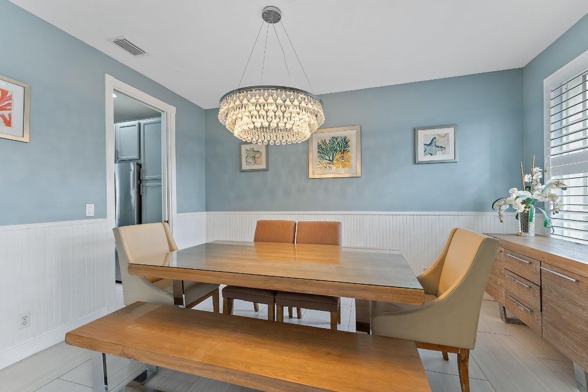 573 E Cocoplum Drive E