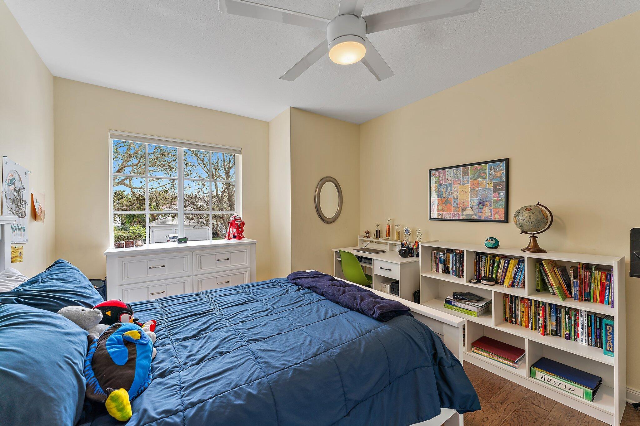 573 E Cocoplum Drive E