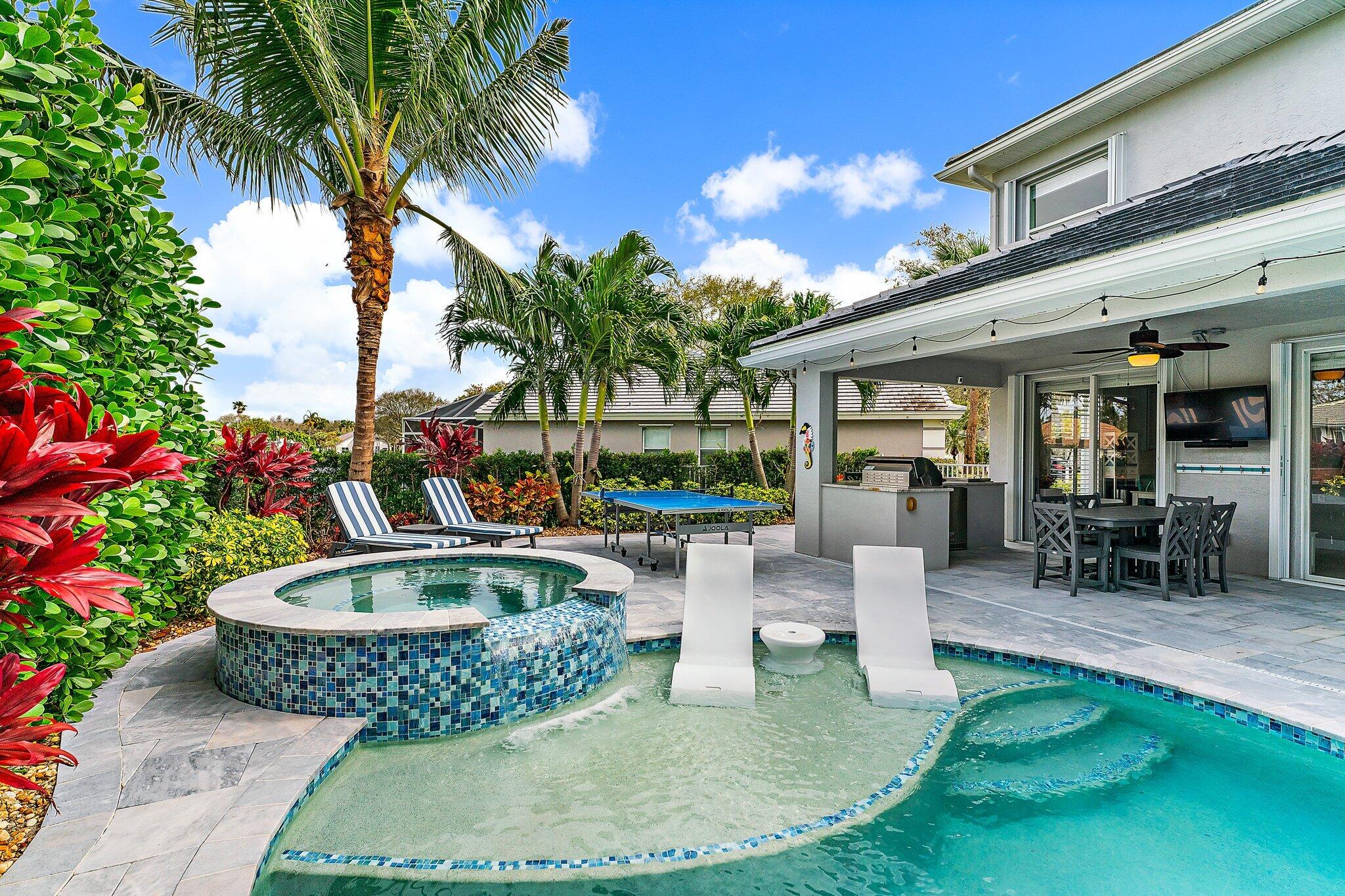 573 E Cocoplum Drive E