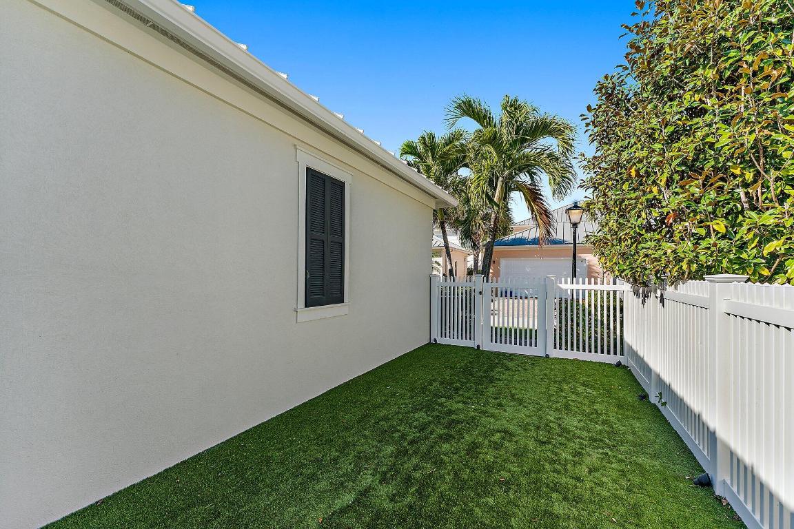 1171 Key Largo Street