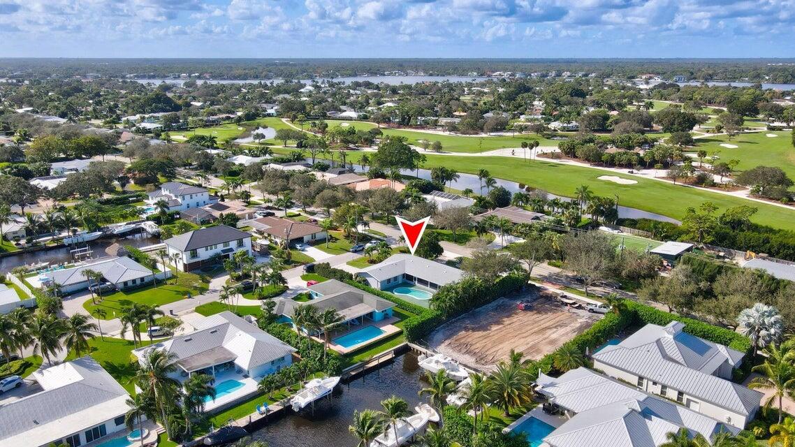 3 Leeward Circle
