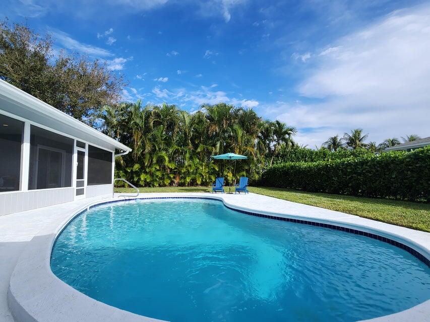 3 Leeward Circle